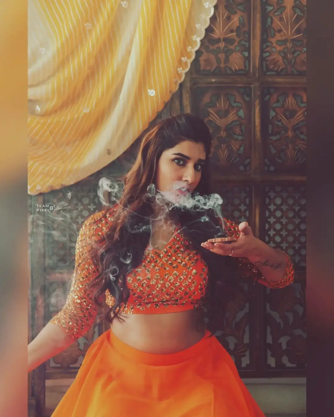 Vishnupriya special photoshoot with Smoke