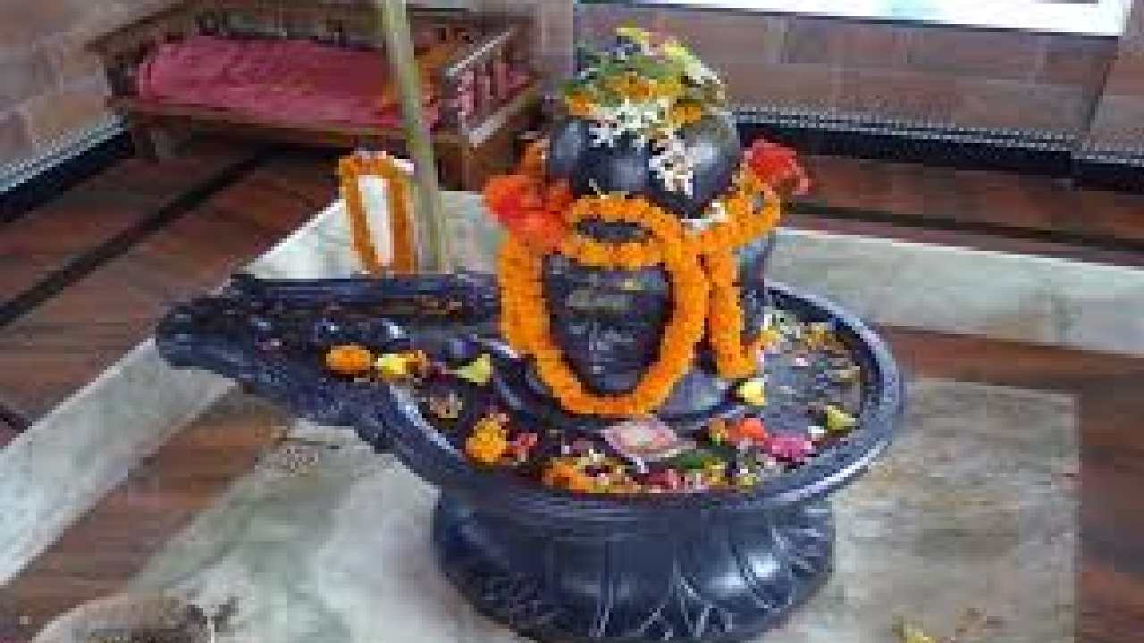 Kalyaneshwar Temple:ఇక్కడి శివలింగంకు అభిషేకం చేసిన నీరు, పాలు కనిపించవు….!