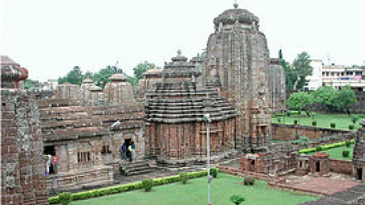 Lingaraja Temple:త్రిభువనేశ్వర అనే పేరు గల శివలింగం ఎక్కడుందో తెలుసా…?