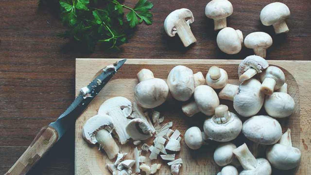 Benefits of Mushrooms : మష్రూమ్స్ తినడం వాళ్ళ ఎన్ని ఆరోగ్య ప్రయోజనాలు ఉన్నాయో తెలుసా??