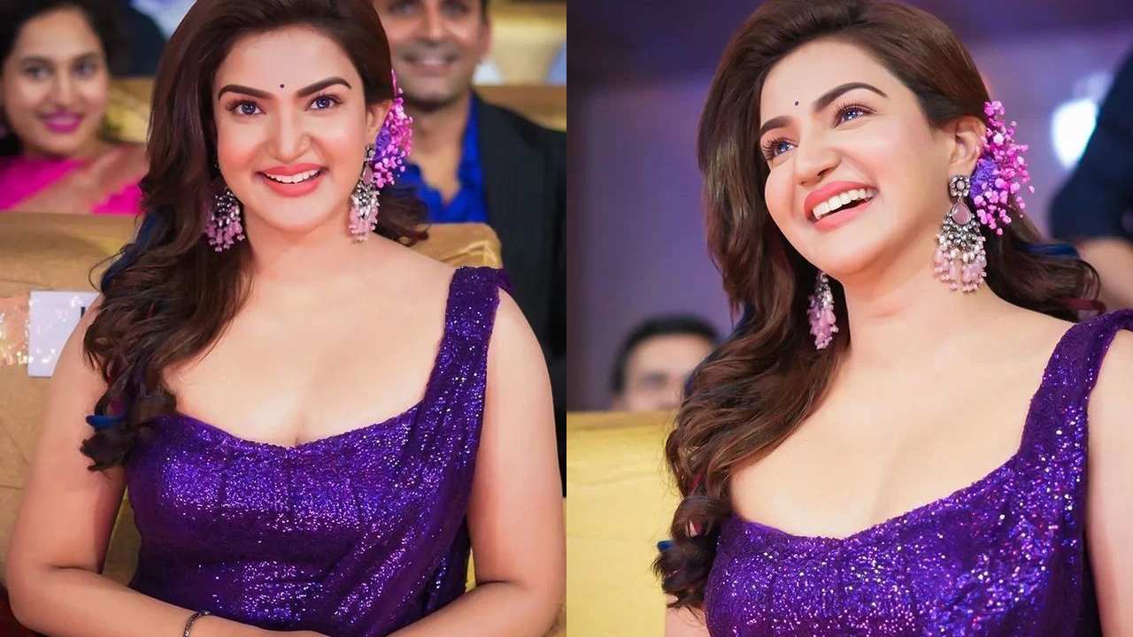 Honey Rose : వీరసింహుని విజయోత్సవంలో మెరిసిన హానీరోజ్..
