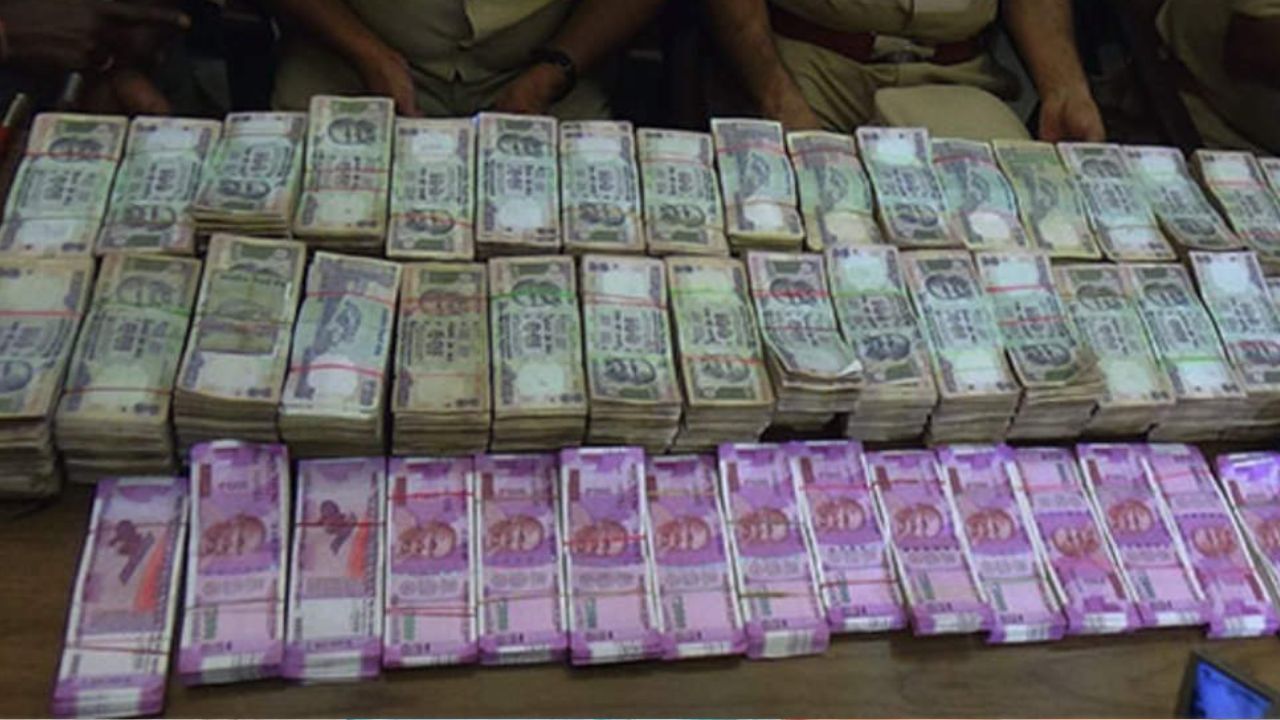AP Police: కేరళ దోపిడీ గ్యాంగ్ హవాలా డబ్బు తరలింపు.. చాకచక్యంగా అరెస్ట్ చేసిన అనంతపూర్ పోలీసులు!