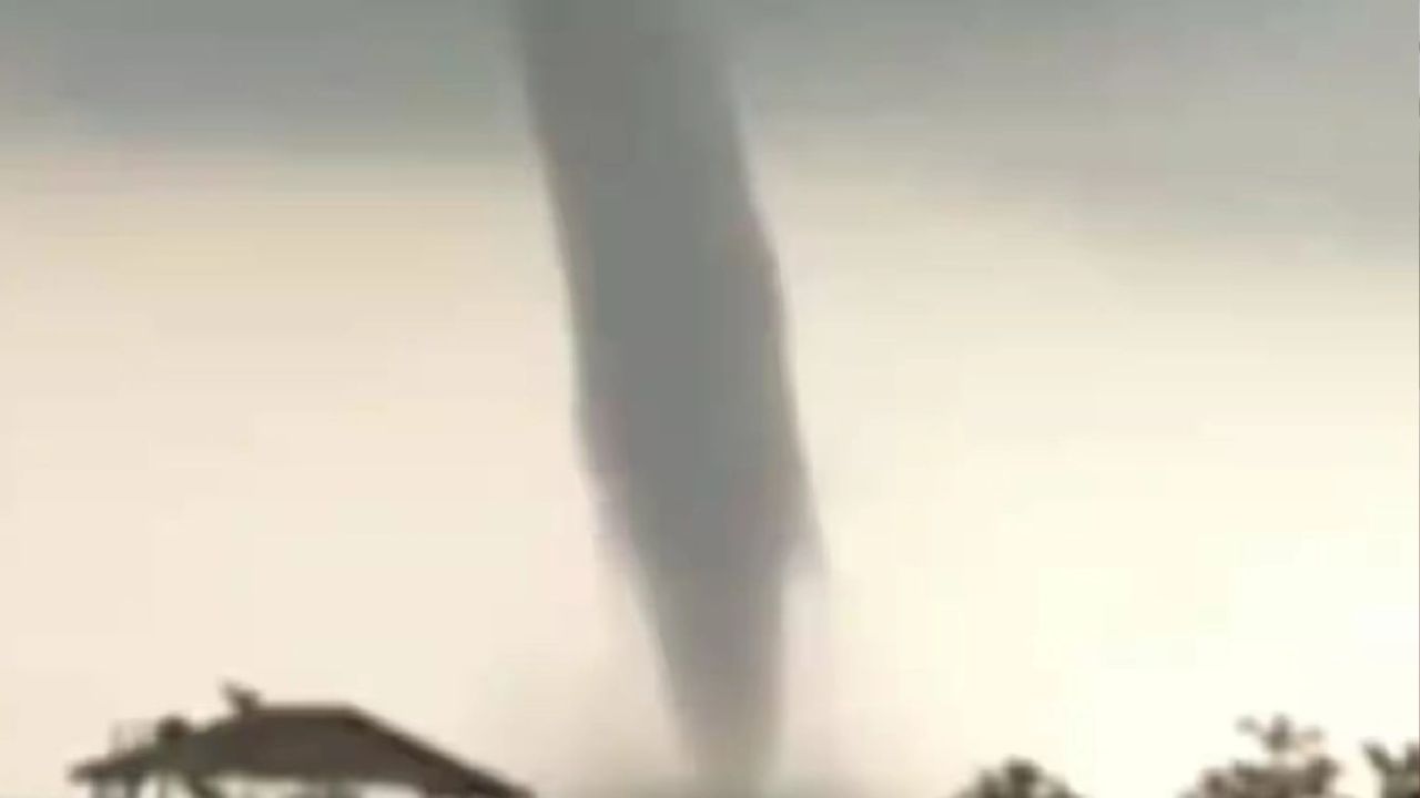 Pubjab Tornado: పంజాబ్లో విరుచుకుపడిన టోర్నడో.. 50 ఇళ్లు ధ్వంసం.. 12 మందికి గాయాలు