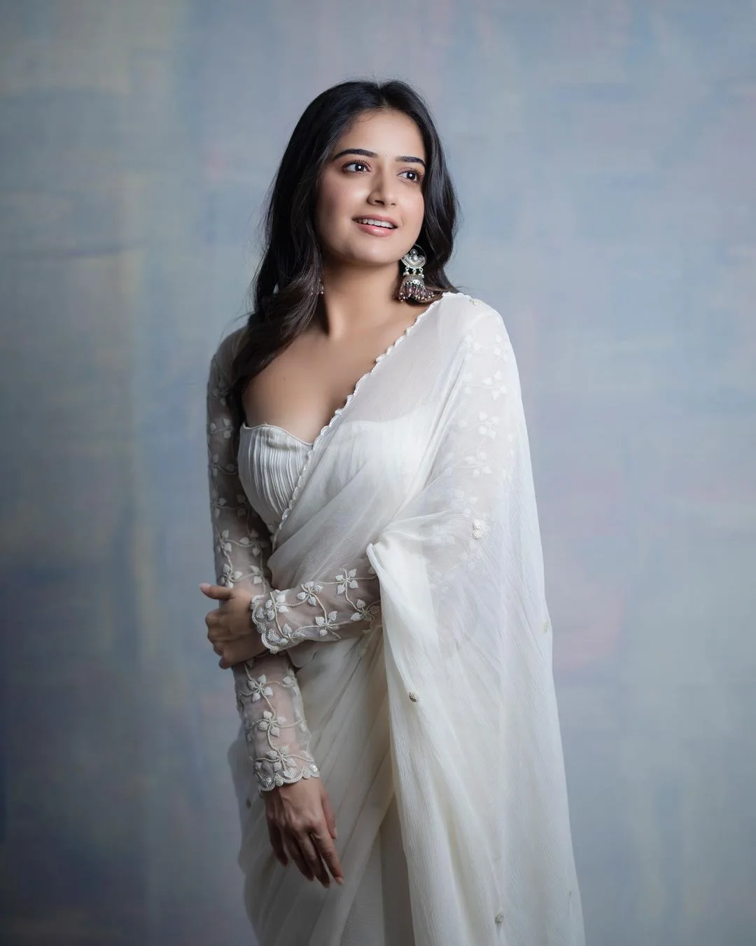 Amigos Beauty Ashika Ranganath photos in white saree